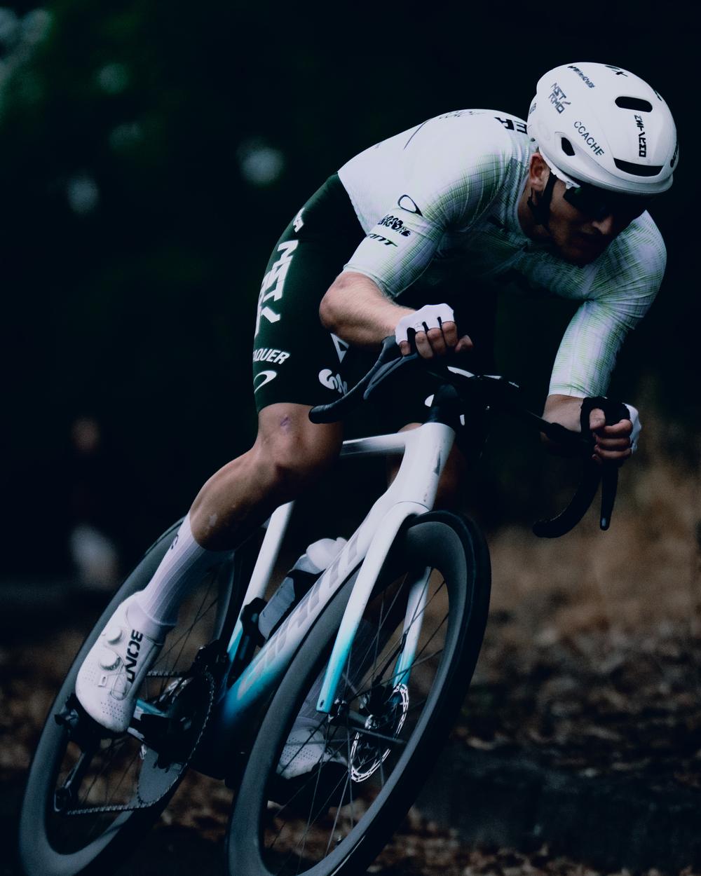 NSTRMO rider on the drops