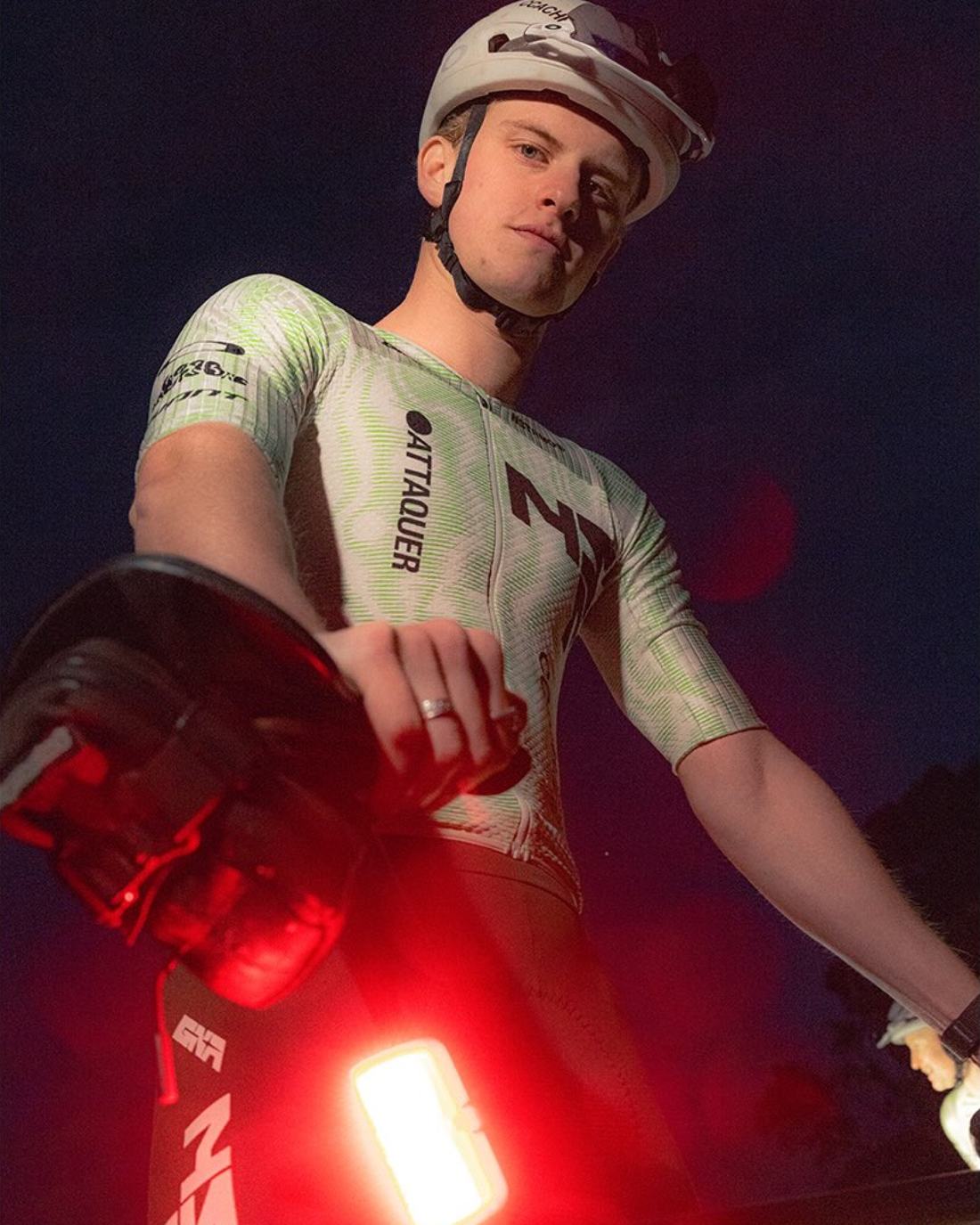 NSTRMO rider holding a Knog light